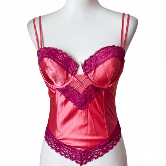 Sophie b. Corset